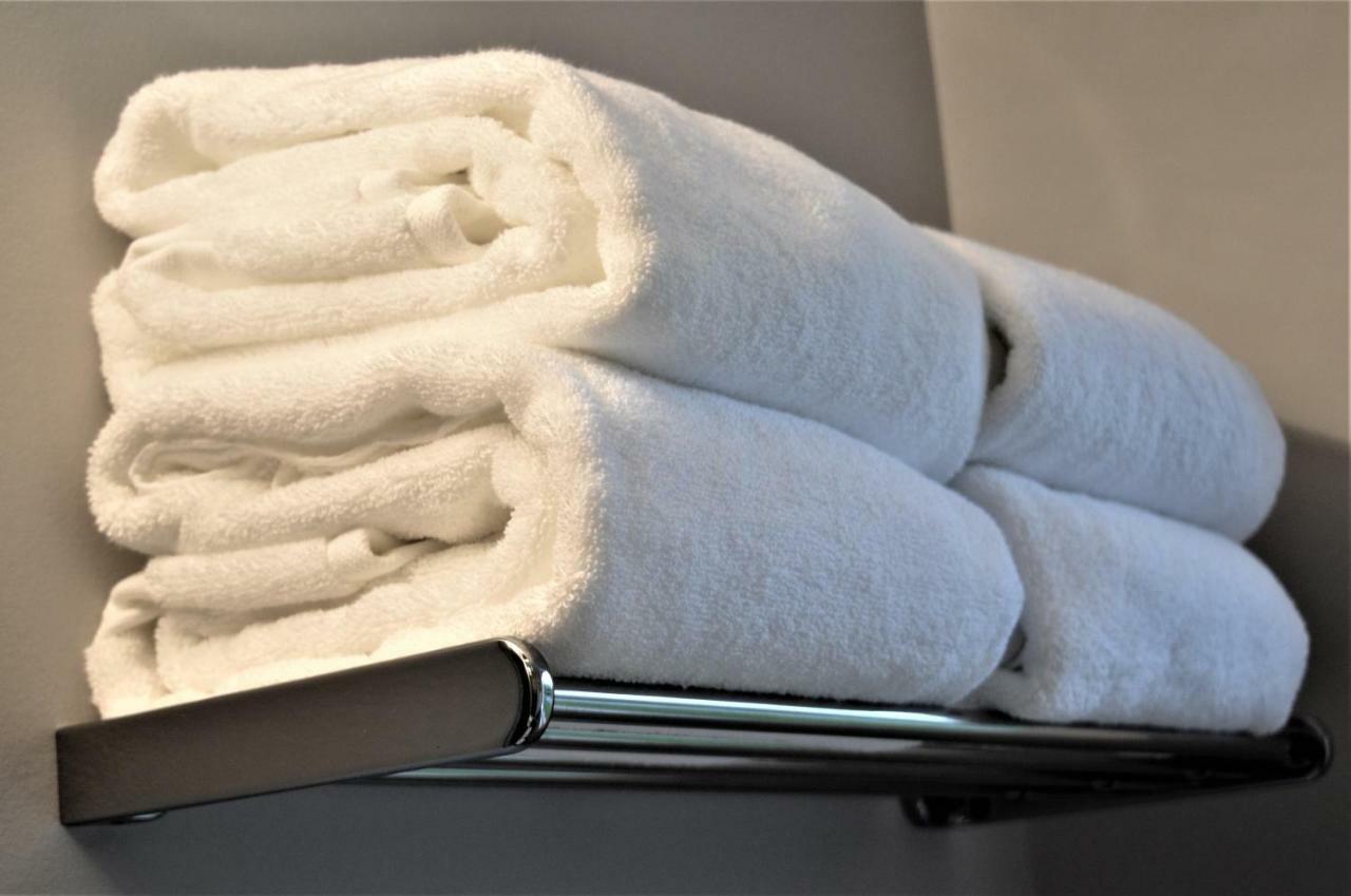 Simply Luxury * Ottawa